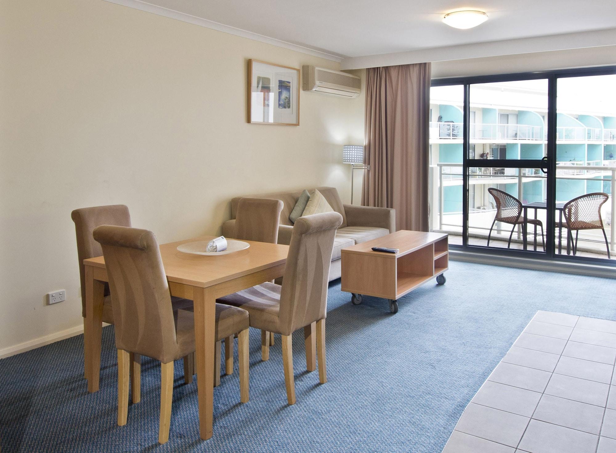 Oaks The Entrance Waterfront Suites Esterno foto