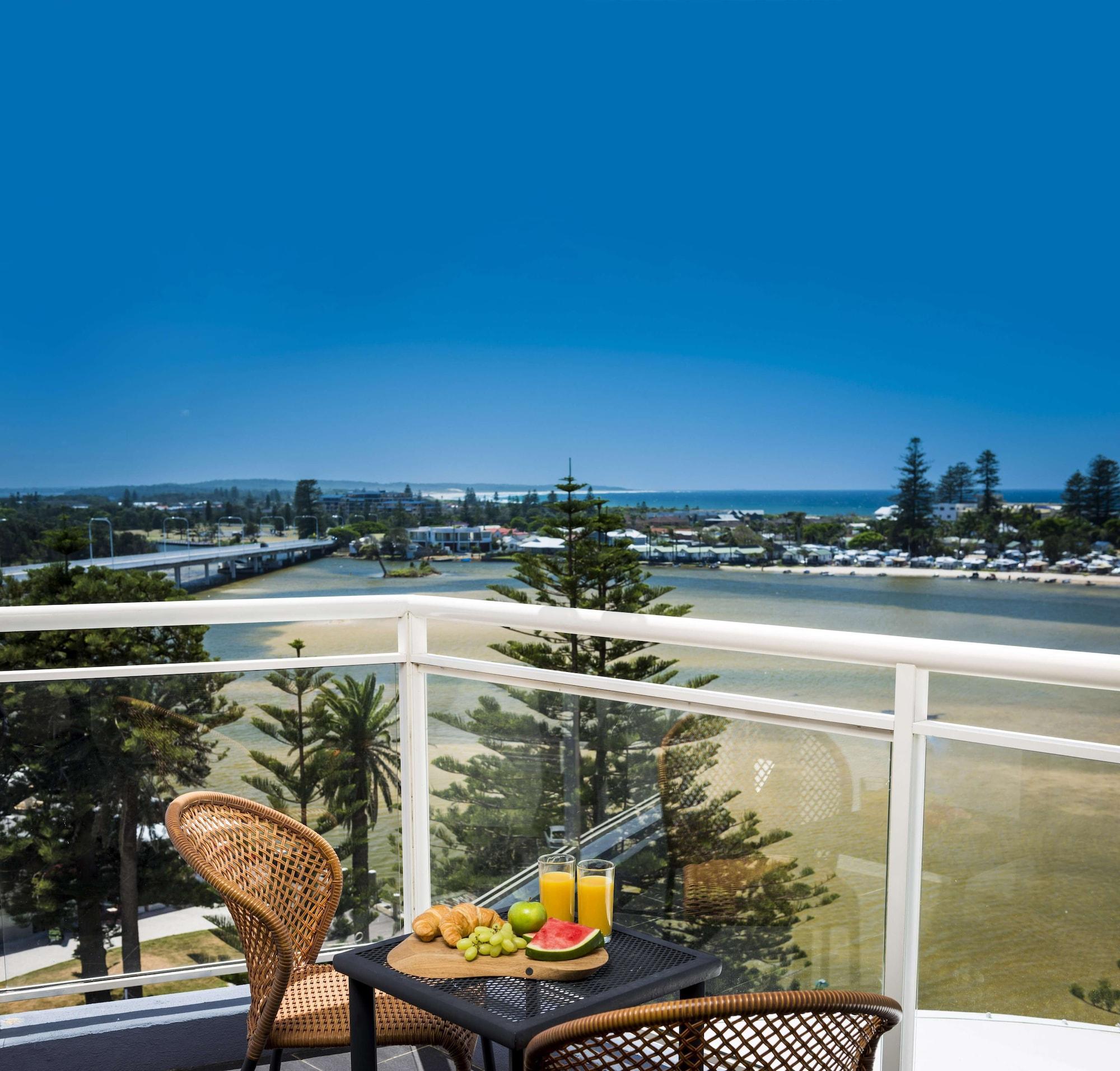 Oaks The Entrance Waterfront Suites Esterno foto